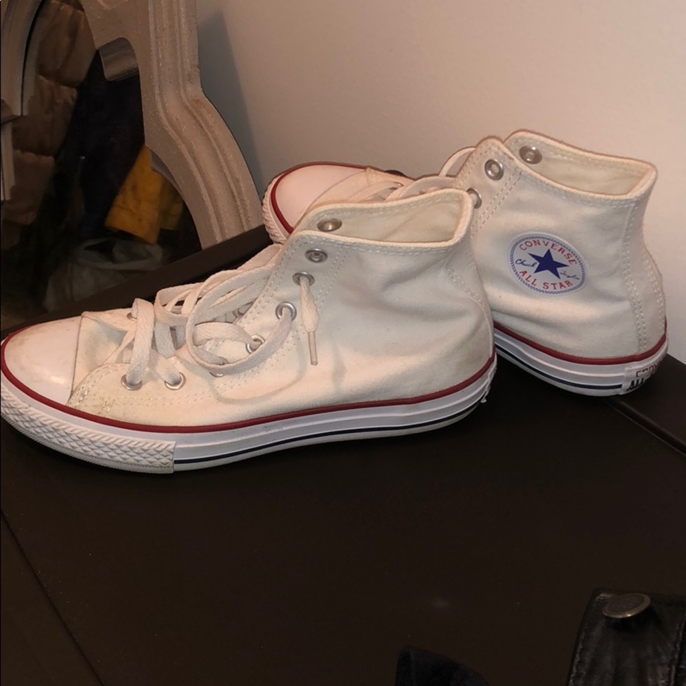 Kids converse